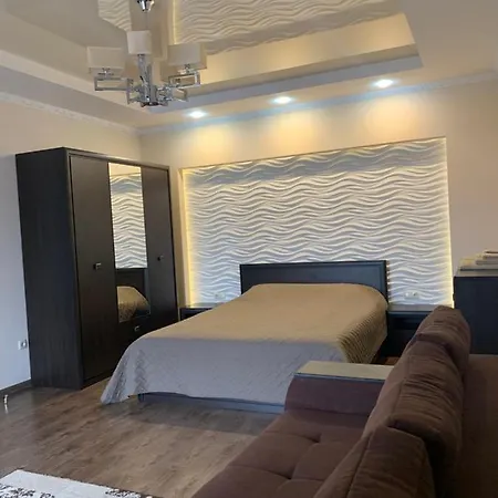 затишні сучасні в елітному жк версаль Apartment Truskavets