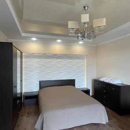 затишні сучасні в елітному жк версаль 트루스카베츠