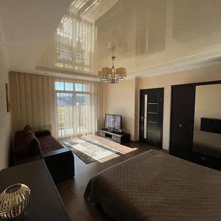 Apartment затишні сучасні в елітному жк версаль