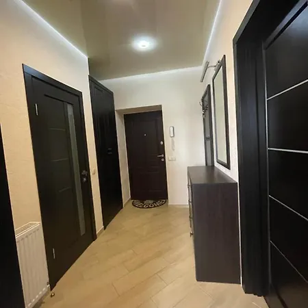 затишні сучасні в елітному жк версаль *